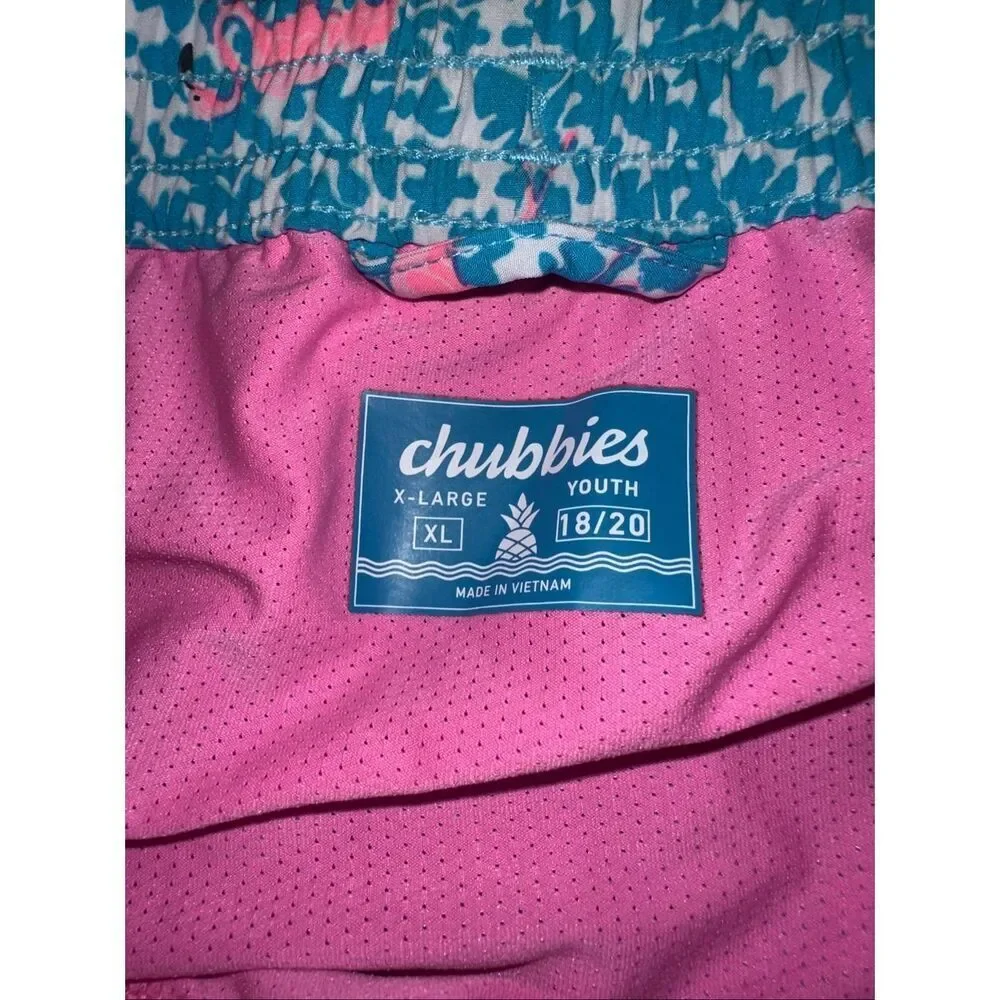 Chubbies The Domingos Are For Flamingos 5.5”Classic Swim Trunk. Size youth XL X-